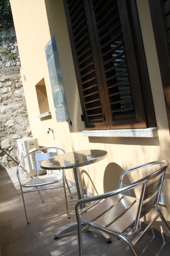 La Dimora Dei Pescatori Monteisola Apartment Monte Isola Exterior foto